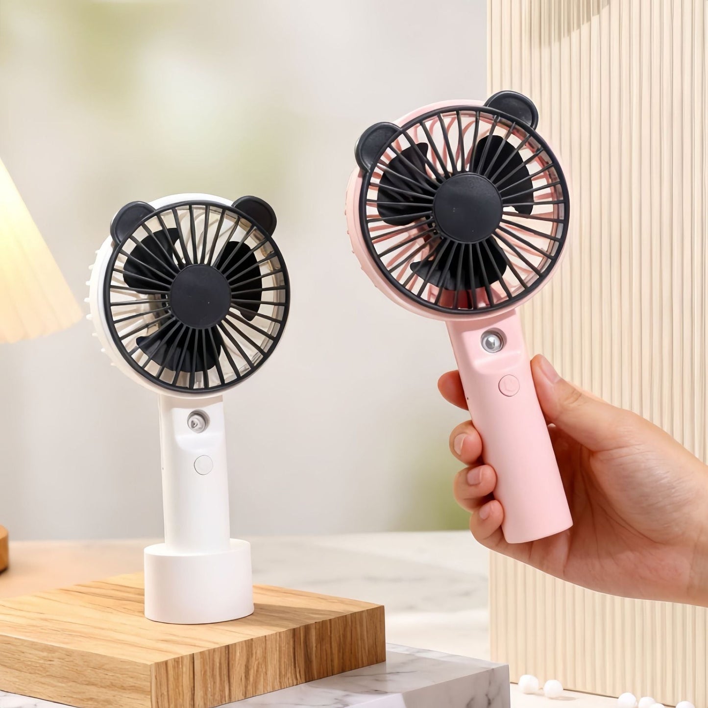 Frauen Tragbarer Handventilator mit Sprühfunktion Brehn