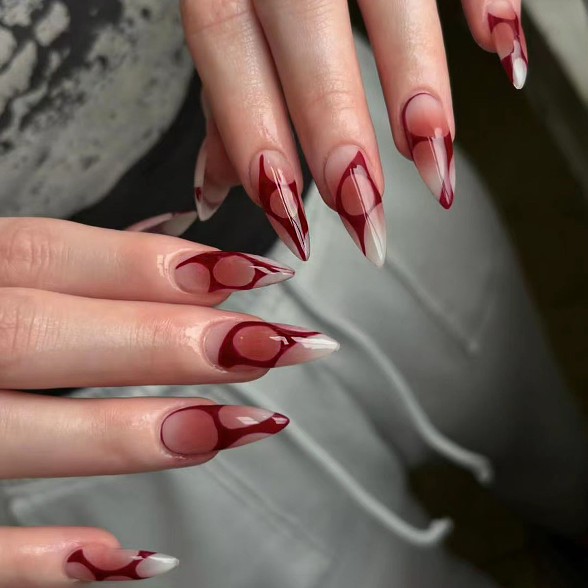 Künstliche Stiletto Fingernägel mit Elegantem Design Brehn