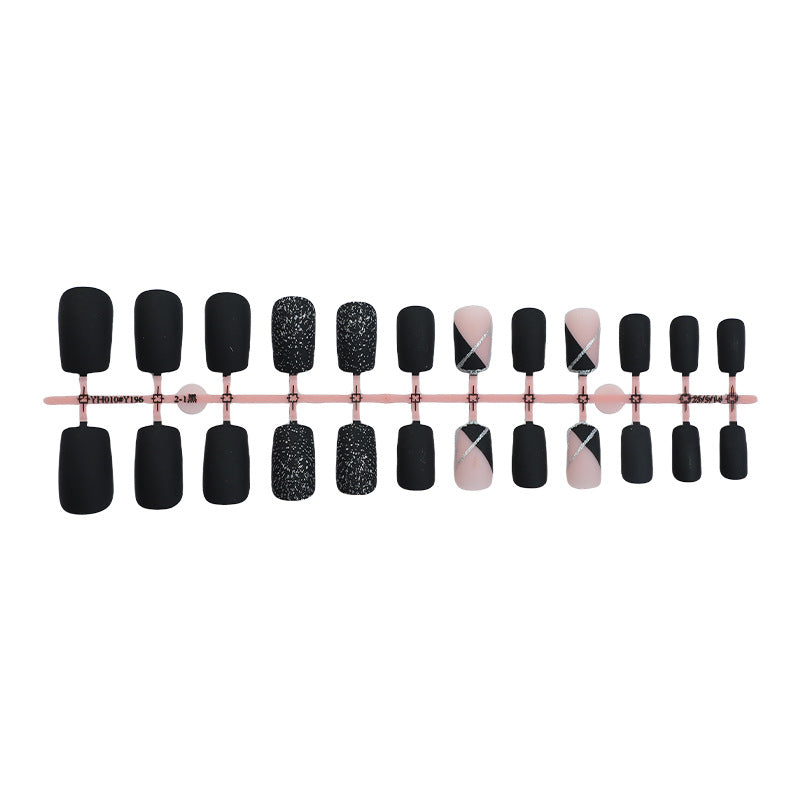 Matte Finish Press-On Nail Set mit glamourösem Schwarz und funkelnden Designs Brehn