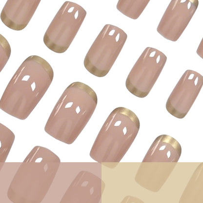 Elegante nagelkunst mit goldenem Rand Brehn