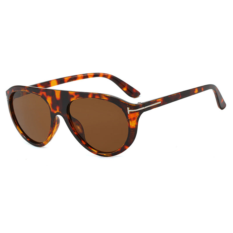Damen Cat-Eye Sonnenbrille mit schützendem UV-Filter und verspiegelten Gläsern Brehn
