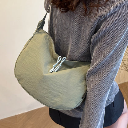 Bequeme lockere Schultertasche