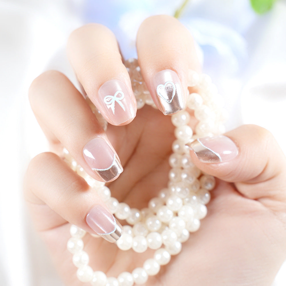 Elegantes Floral Nail Art Set Brehn