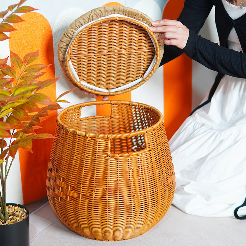 Gemütlicher Rattan Aufbewahrungshocker Brehn