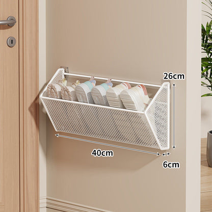 Wandmontierter Mesh-Schuhkorb-Organizer mit geneigtem Hausschuhregal