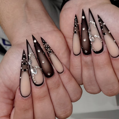 Stiletto Press-On Nagelkunstset mit eleganten Strassverzierungen Brehn