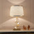 Elegante geometrische Tischlampe