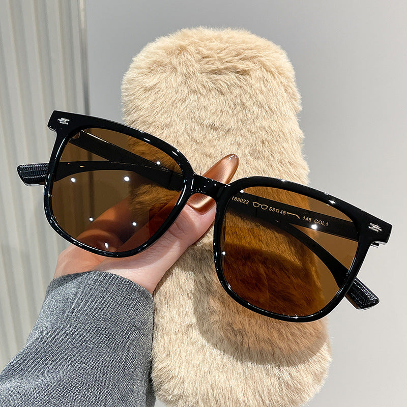 Damen modische Sonnenbrille im modernen rechteckigen Design Brehn