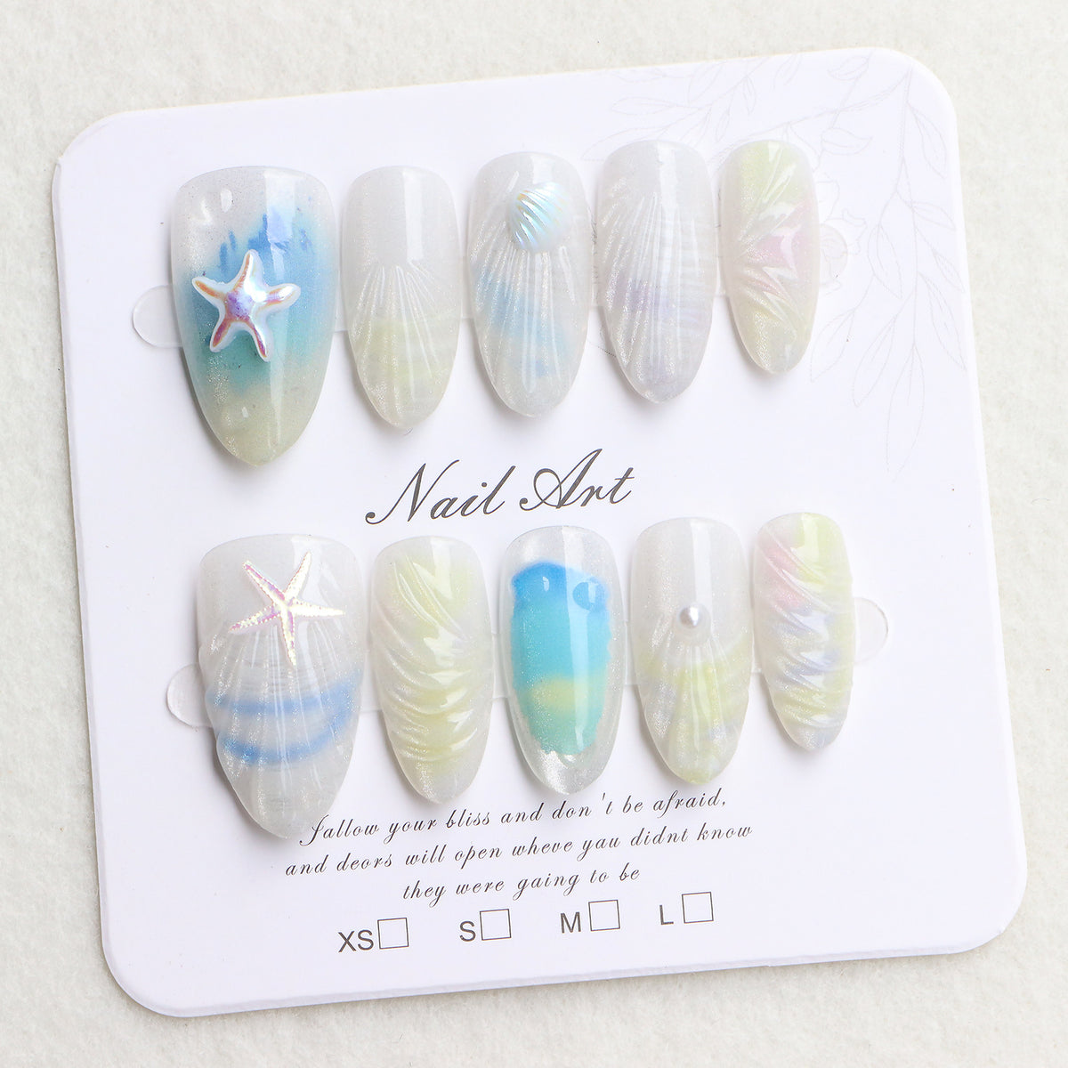 Küsteninspirierte Press-On Nagelkunst Brehn