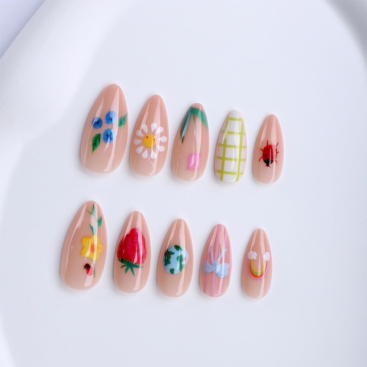 Kreative Nagelkunst Brehn