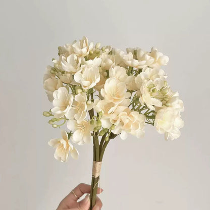 Dekorative Blumenarrangements