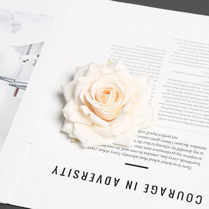 Florale Corsage für dekorative Trage- und Ausstellungszwecke