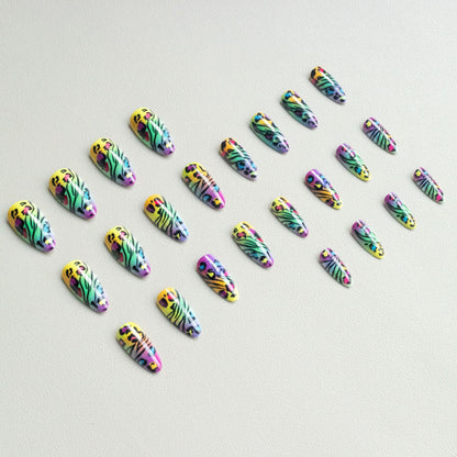 Wildtier Druck Nagelkunst
