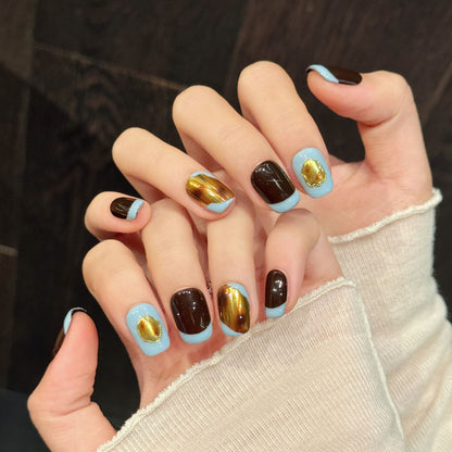 Künstlerisches Press-On Nail Art Set mit Metallic- und Ombre-Finish