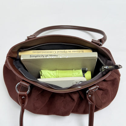 Geraffte Wildleder-Handtasche