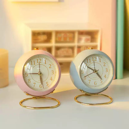 Vintage Tischwecker Im Eleganten Retro-Design Brehn