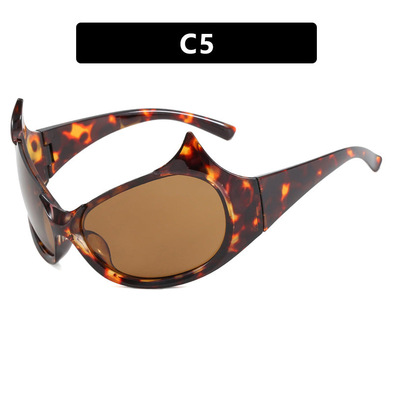 Damen futuristische Sonnenbrille mit stylischem Design und schützendem UV-Filter Brehn