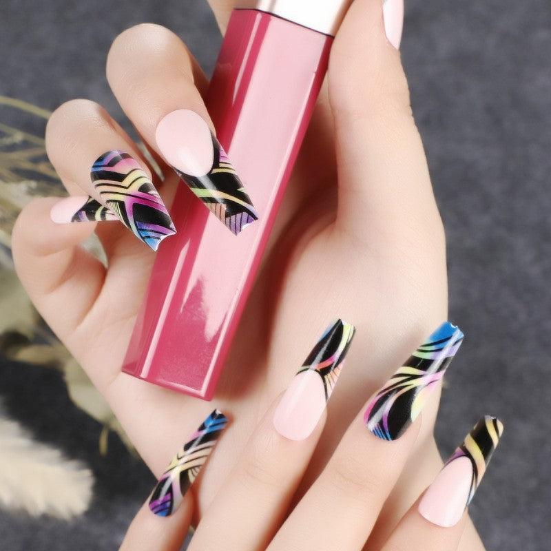 Künstliche Nagelspitzen mit buntem Abstract-Design Brehn