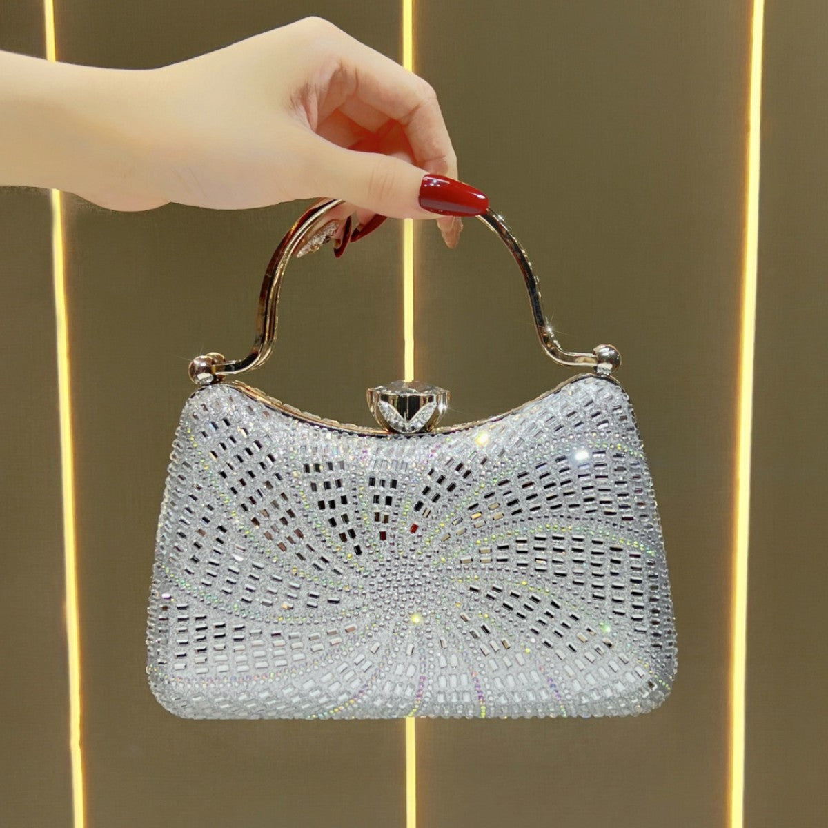 Dekorative Kristall-Handtasche