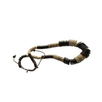 Vintage Gänsefedern mit elegantem silbernen Griff