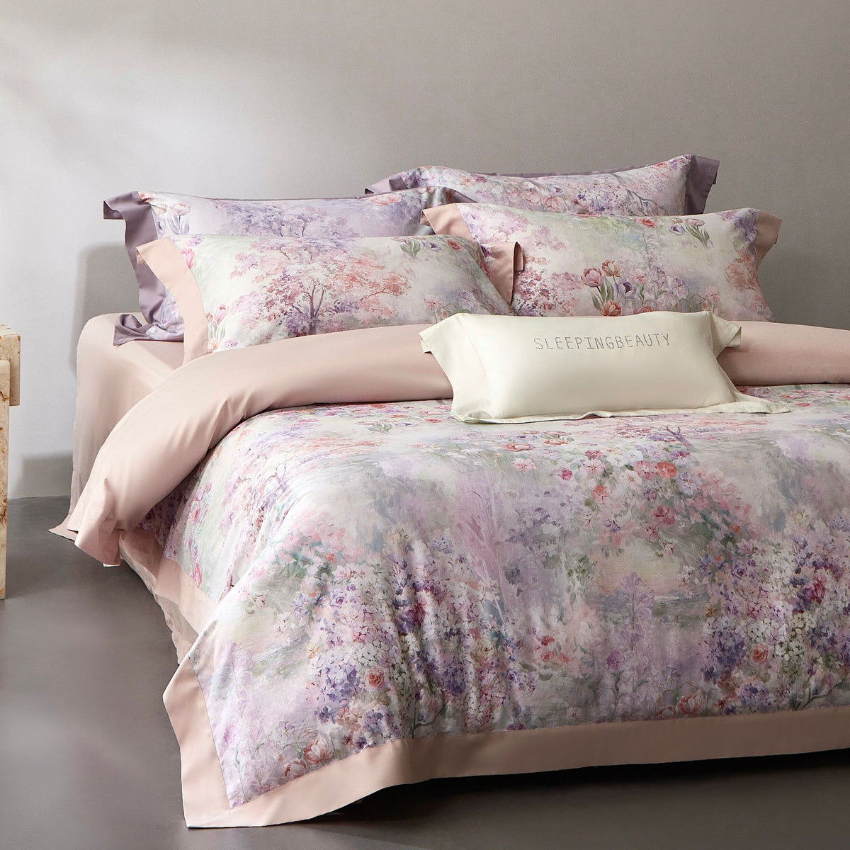 Luxus Floral Baumwollsatin Bettbezug Set mit Kontrastsaum und Kissenbezügen