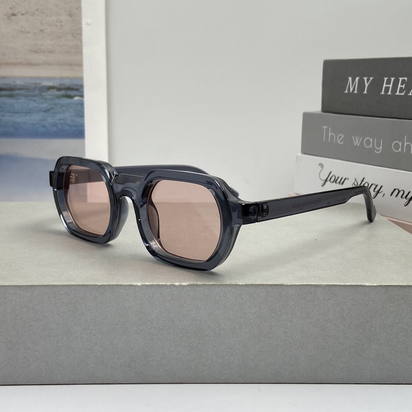 Damen modische Sonnenbrille im modernen Design mit breitem Rahmen Brehn