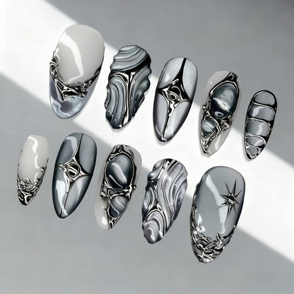 Künstlerisches Drucknagelset mit metallischen Akzenten Brehn