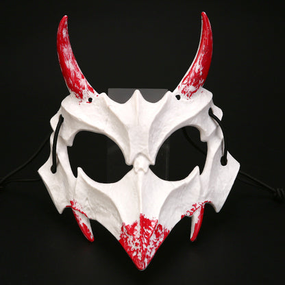 Halbgesichtsmaske mit fletschenden Vampirzähnen und verstellbarem Gummiband