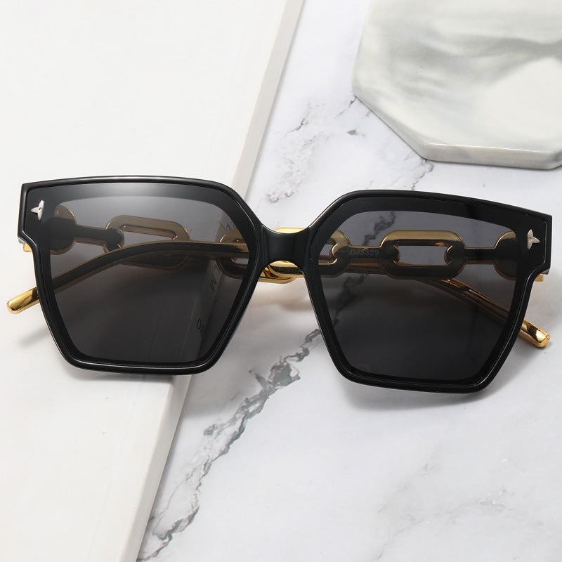 Damen modische quadratische Sonnenbrille mit luxuriösen Akzenten Brehn
