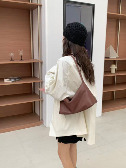 Minimalistische Leder Hobo Tasche