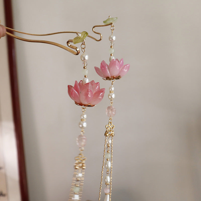 Elegantes Blumenschmuckstück Brehn