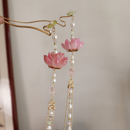 Elegantes Blumenschmuckstück Brehn