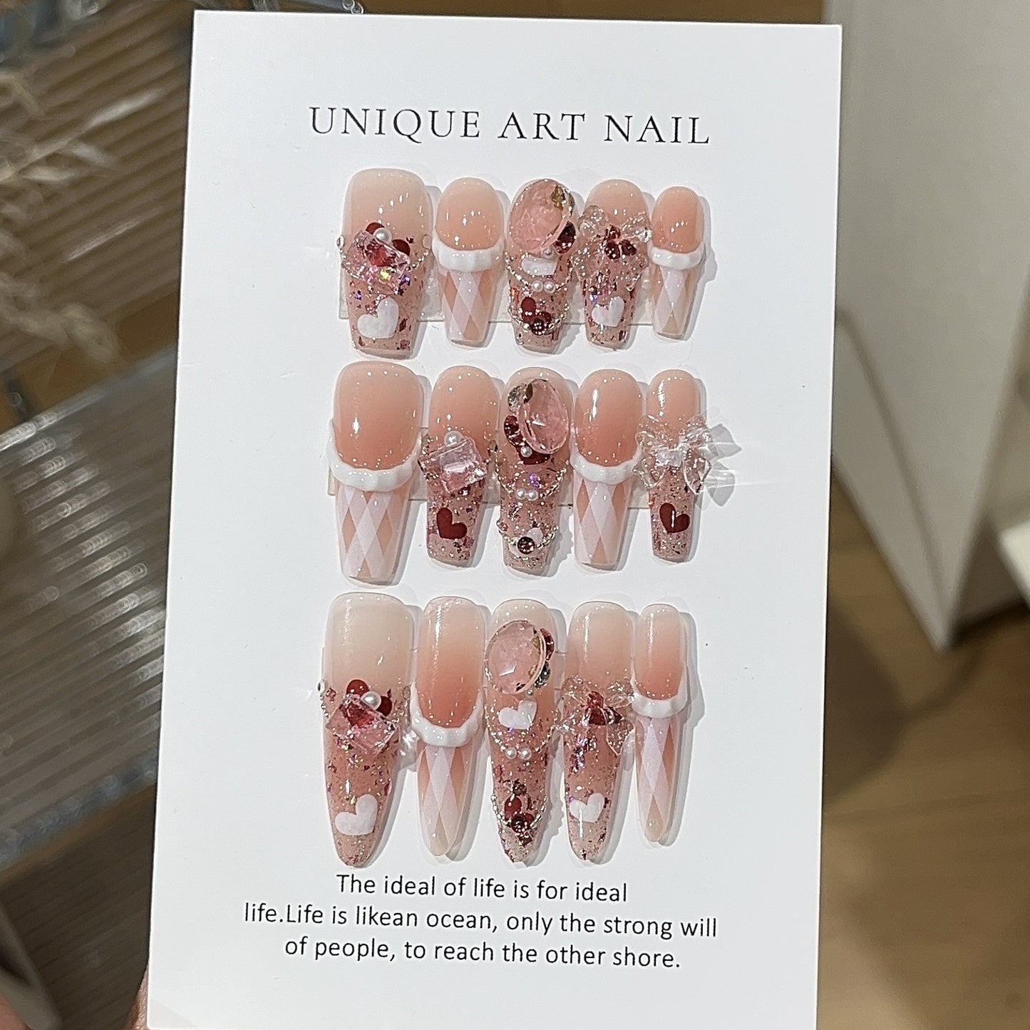 Nail Art Press-On Set Brehn
