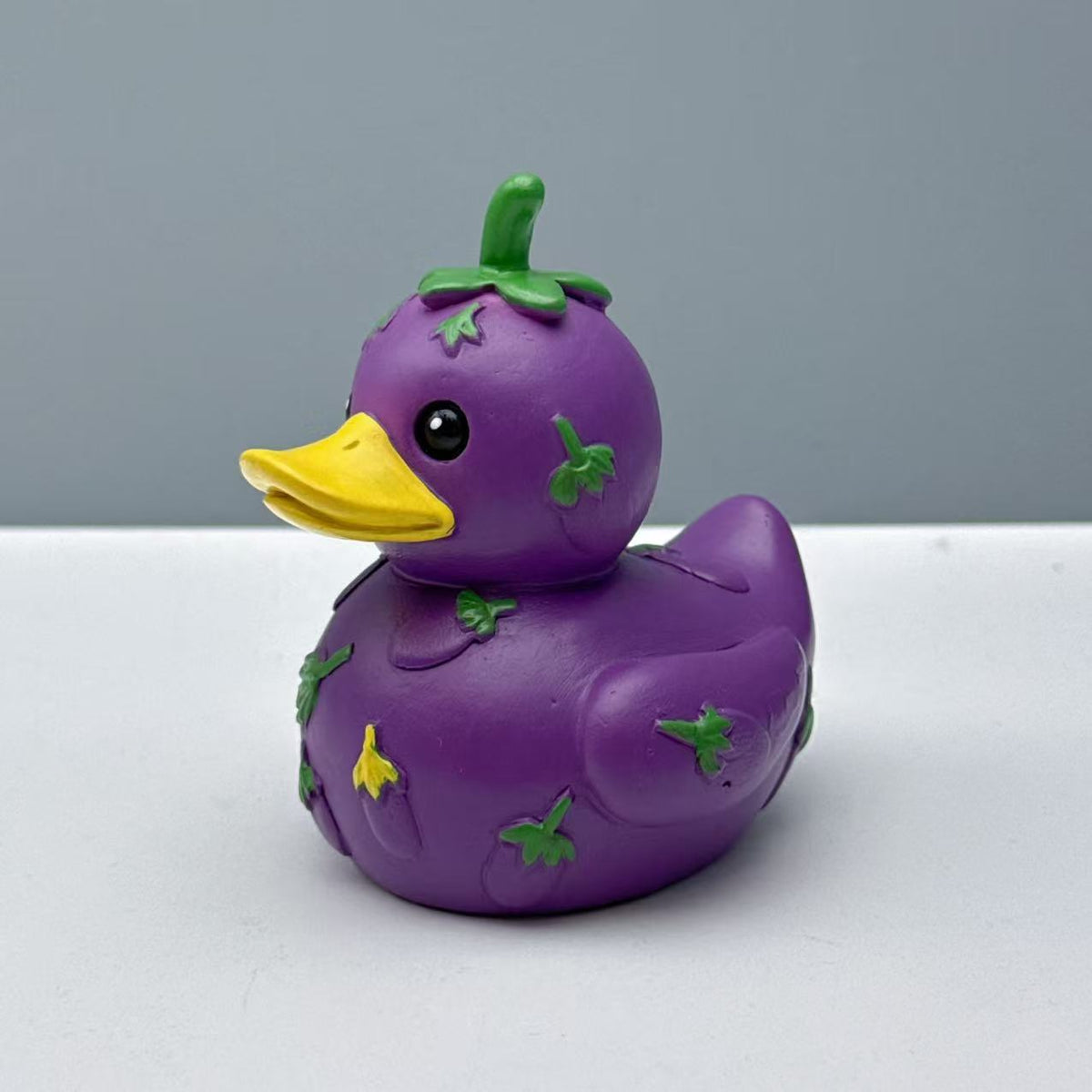 Lustige Gummi-Ente mit Gemüse-Motiv Brehn