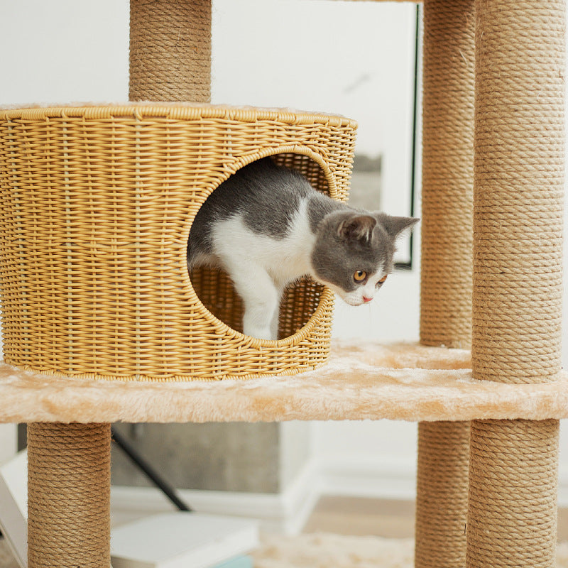 Katzenmöbel-Stamm mit natürlichen Rattan-Elementen Brehn