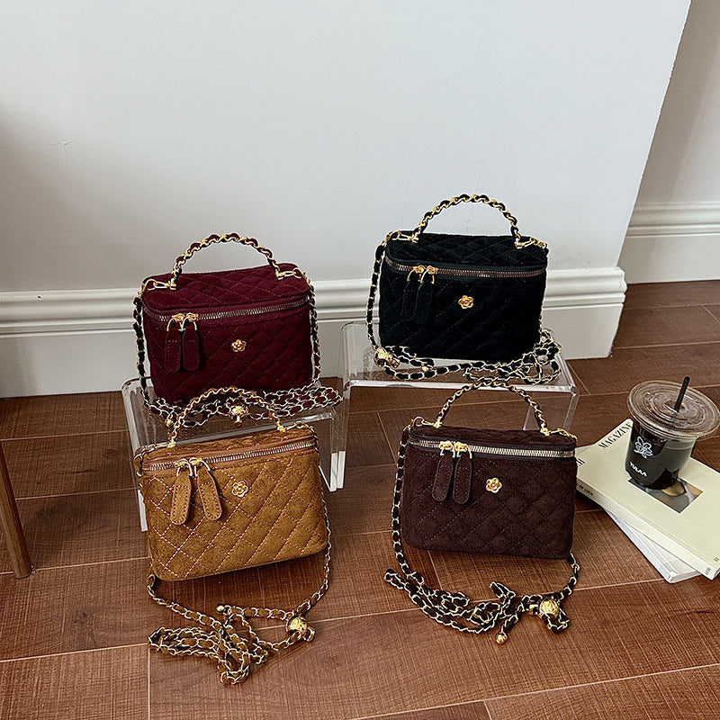 Elegante gesteppte Mini-Handtasche