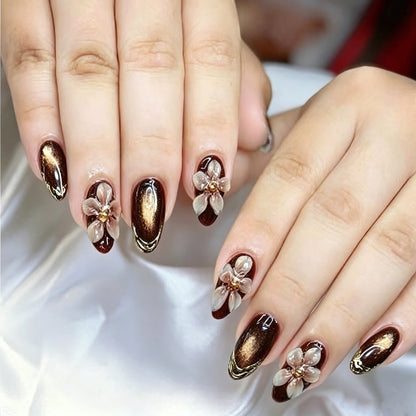 Floral Design Press-On Nail Art Set mit eleganten Akzenten Brehn