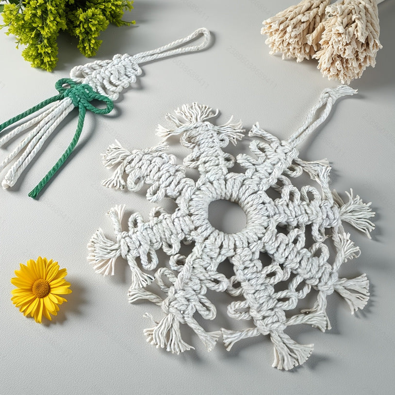 Dekorative Makramee- ornament Brehn