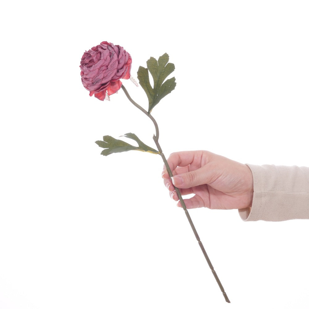 Realistischer Blumenstängel mit detaillierten Blütenblättern