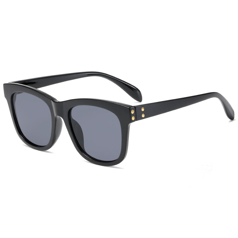 Damen modische Sonnenbrille im zeitgemäßen Design Brehn