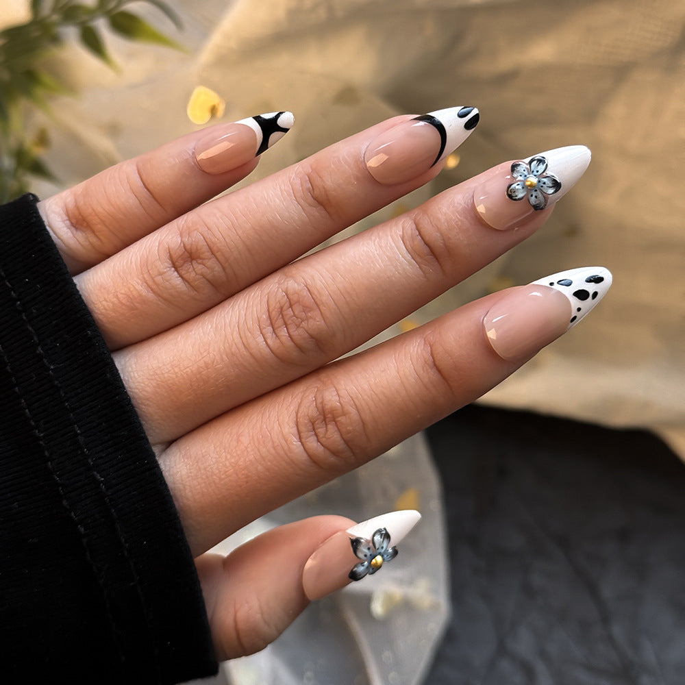 Blumen-Themen Press-On Nageldesign-Kollektion Brehn
