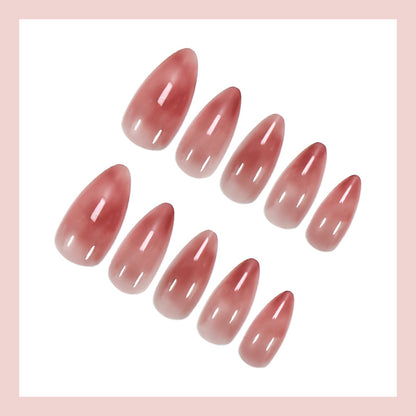 Kunstnagelset mit elegantem, transparentem Glanz Brehn