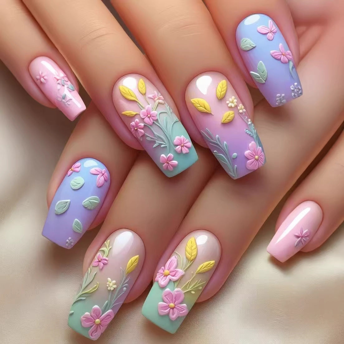 Kunstnagel Set mit floralen 3D-Verzierungen Brehn