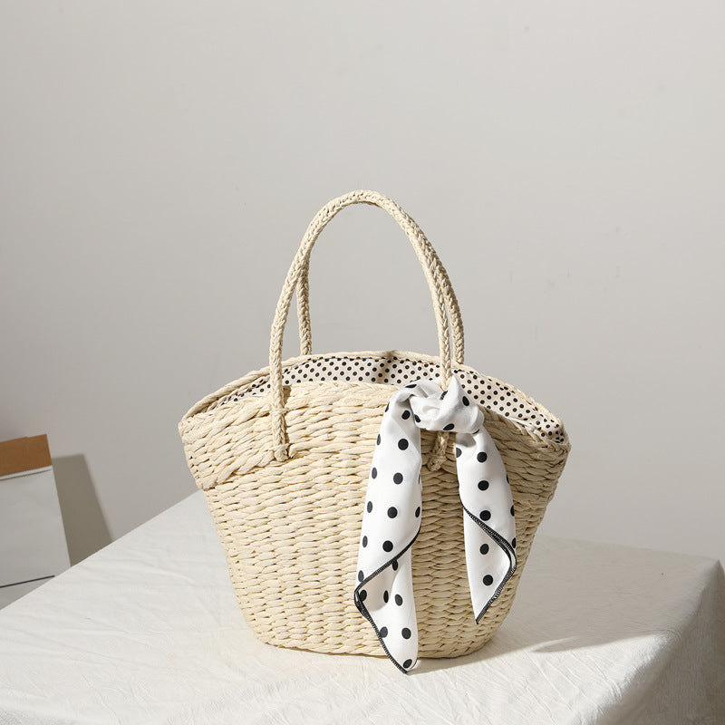 Geflochtene Strandtasche mit Gepunkteter Innentasche Brehn