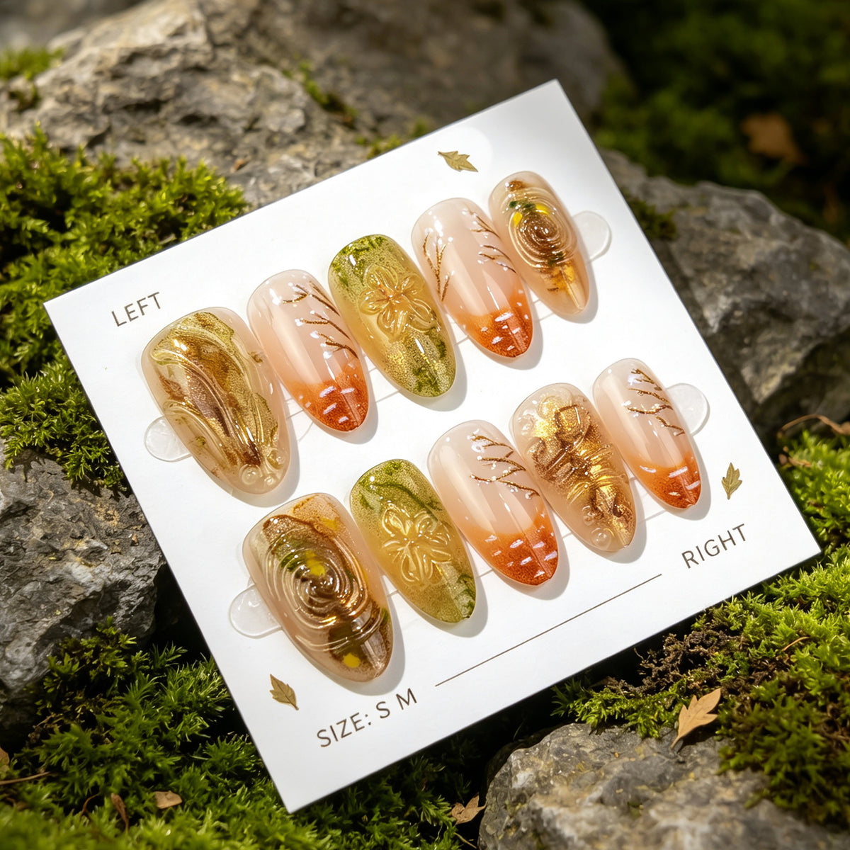 Künstlerisches Press-On Nagelkunstset mit floralen Details Brehn