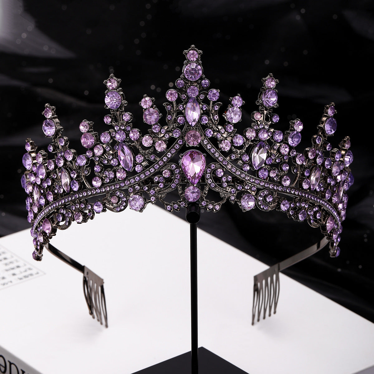 Damen Opulente Tiara mit schwarzem Kristallbesatz Brehn