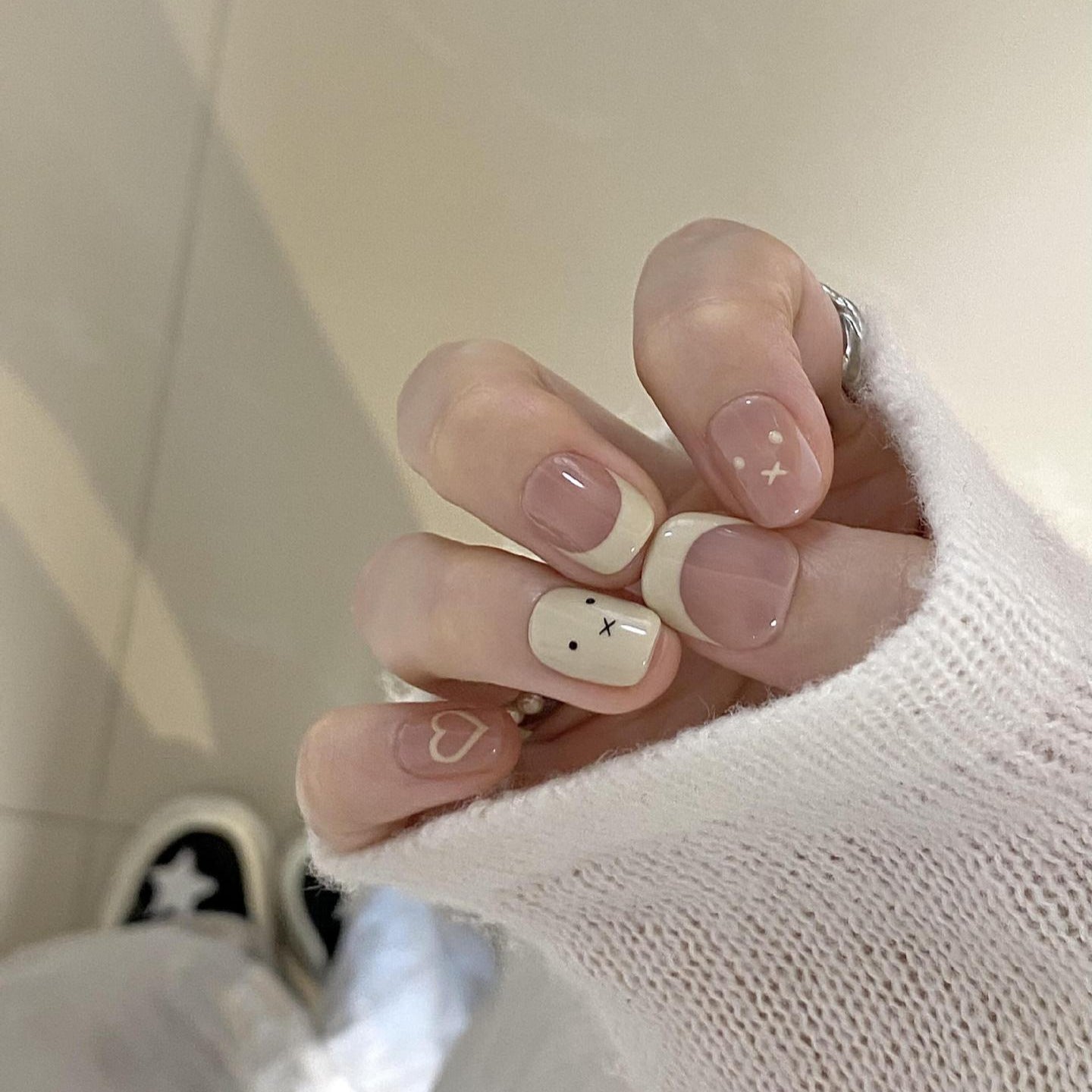 Kunstnagelset mit Kreativem Tier- und Herzdesign Brehn