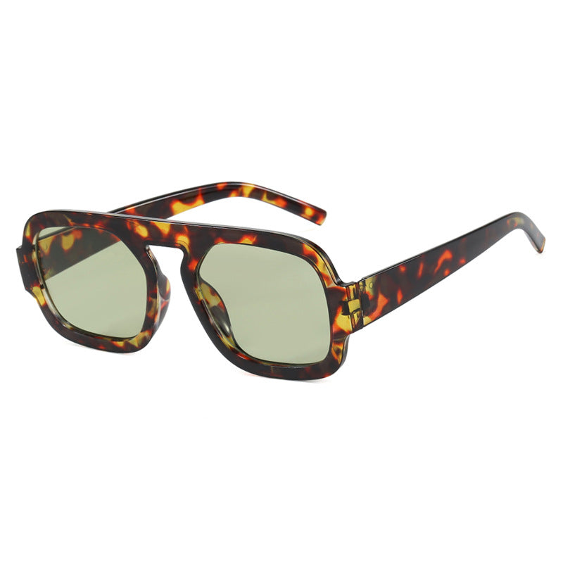 Damen modische Sonnenbrille im modernen Retro-Stil Brehn