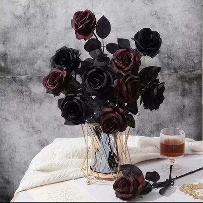 Elegante dekorative künstliche schwarze Rosenbouquet