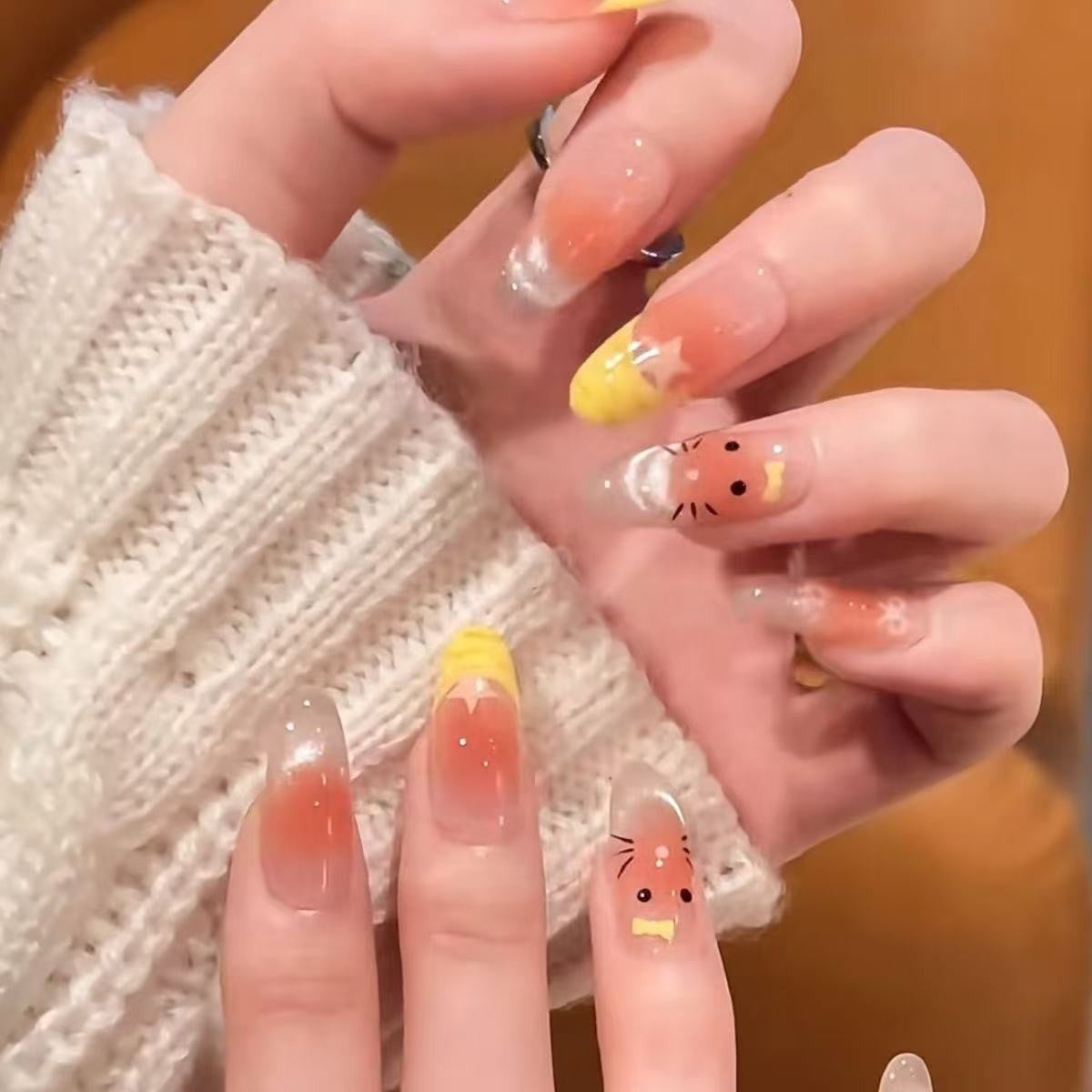 Glänzende Ombre-Nagelverlängerungen Brehn
